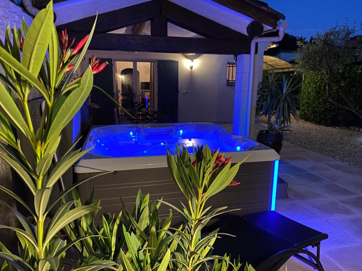 Mas Beau Soleil & Spa Cottages De Charme Avec Jacuzzi&Jardin Prives Saint-Rémy-de-Provence Dış mekan fotoğraf