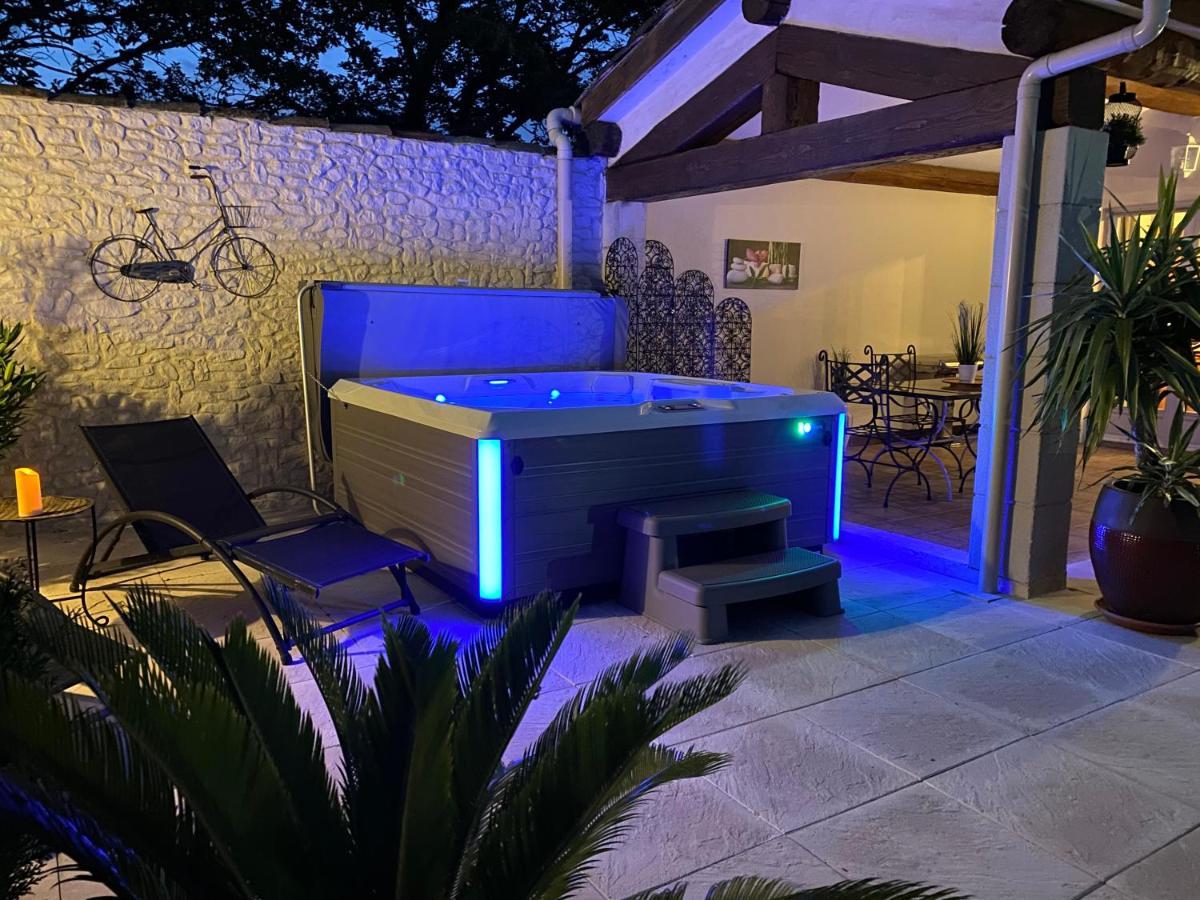 Mas Beau Soleil & Spa Cottages De Charme Avec Jacuzzi&Jardin Prives Saint-Rémy-de-Provence Dış mekan fotoğraf
