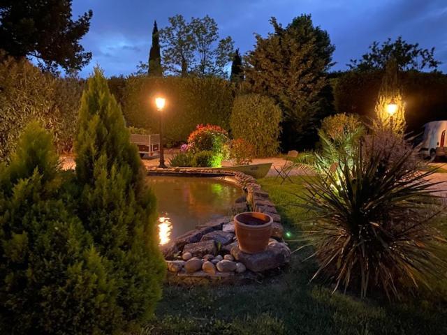 Mas Beau Soleil & Spa Cottages De Charme Avec Jacuzzi&Jardin Prives Saint-Rémy-de-Provence Dış mekan fotoğraf