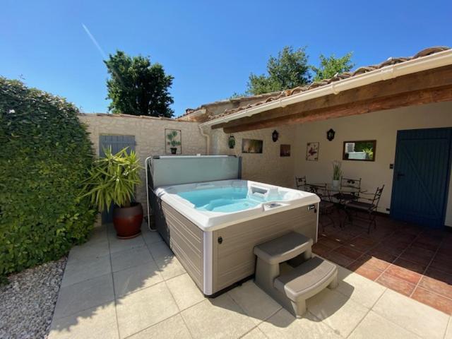 Mas Beau Soleil & Spa Cottages De Charme Avec Jacuzzi&Jardin Prives Saint-Rémy-de-Provence Dış mekan fotoğraf