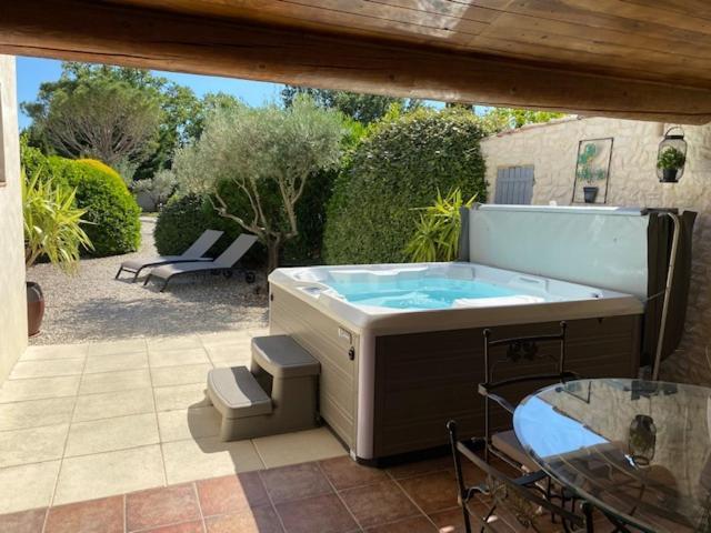 Mas Beau Soleil & Spa Cottages De Charme Avec Jacuzzi&Jardin Prives Saint-Rémy-de-Provence Dış mekan fotoğraf