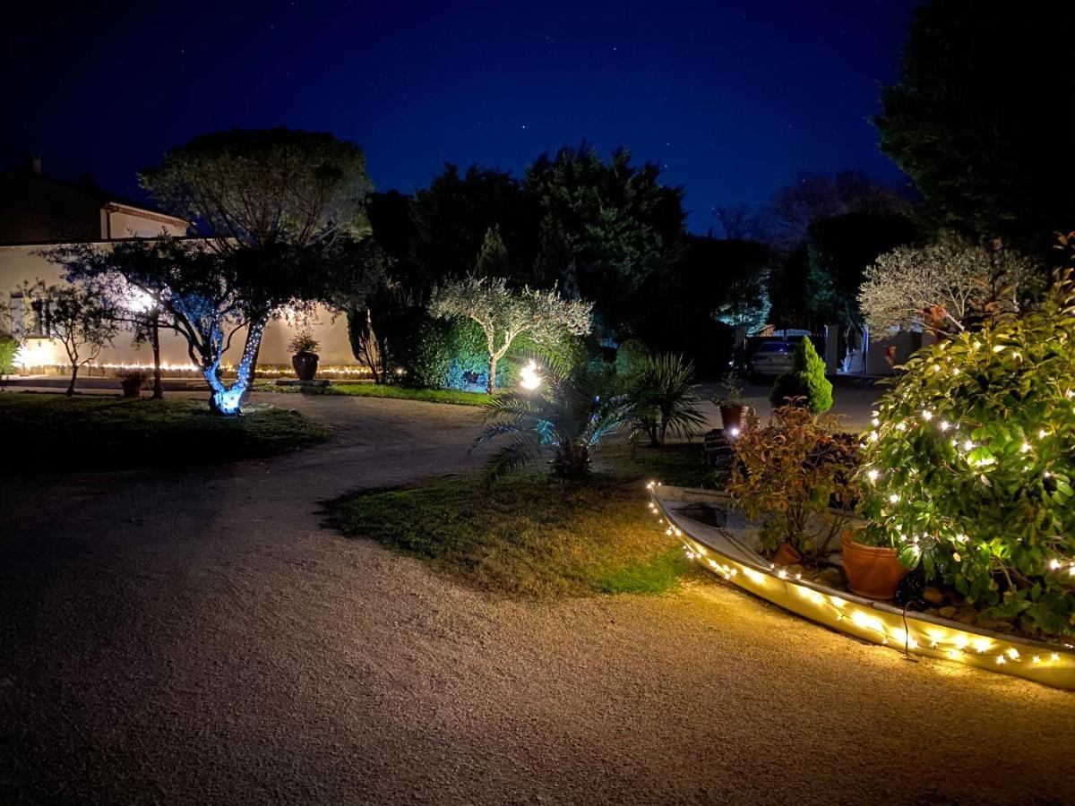 Mas Beau Soleil & Spa Cottages De Charme Avec Jacuzzi&Jardin Prives Saint-Rémy-de-Provence Dış mekan fotoğraf